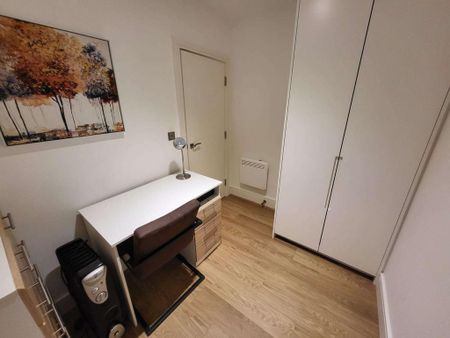 2 bedroom flat to rent - Photo 5