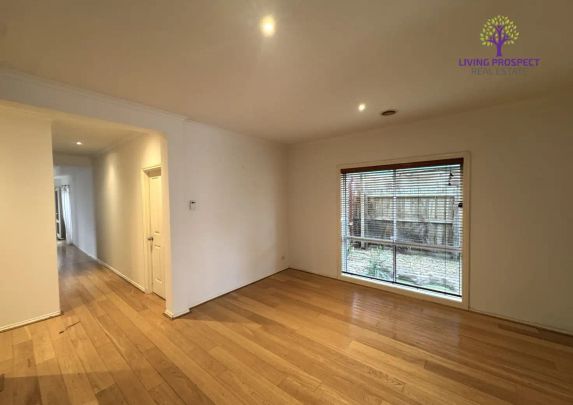 “Spacious Family Home” - Photo 1