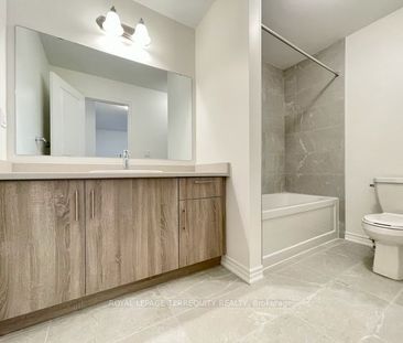 For Lease - 142 Shepherd Drive, Barrie, Ontario - Photo 3