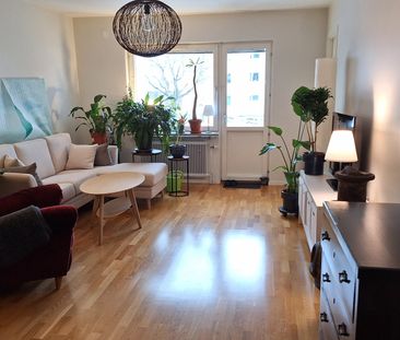 Kirunagatan, Vällingby - Photo 1