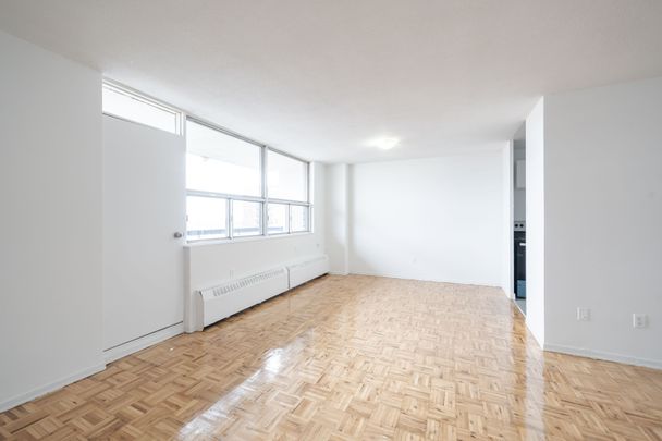 For Lease - 5 Glamorgan Avenue Unit# 901, Toronto, Ontario - Photo 1