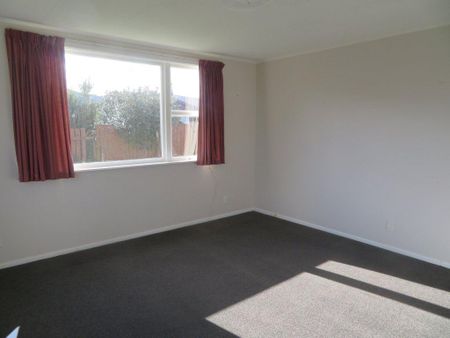 Upper Hutt, Central - Photo 5