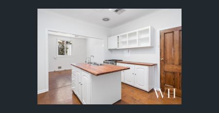 230b Forrest Street, Palmyra, WA 6157 - Photo 4