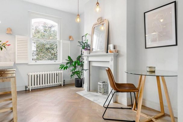 3 bedroom flat to rent - Photo 1