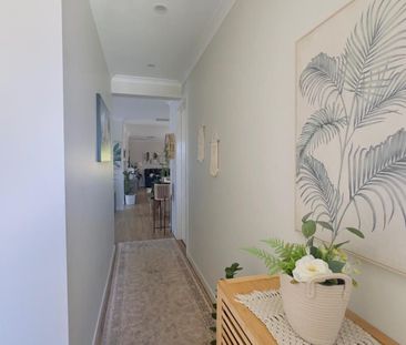 Where Every Day Starts with a Smile - Photo 2