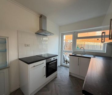2 bedroom maisonette to rent - Photo 6
