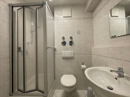 Zentral, hell & charmant: 2-Zimmer-Wohnung mit Balkon - Photo 4