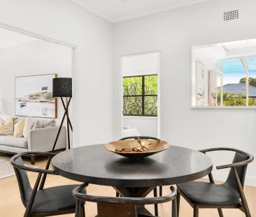 Stunning Renovated Family Home with Prized Address in Heart of Lane... - Photo 6
