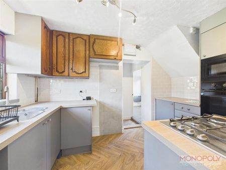 2 bedroom semi-detached house to rent - Photo 2
