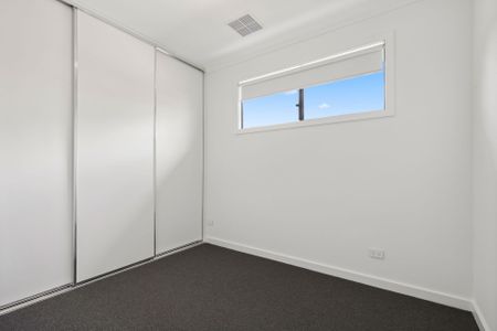 Stylish Residence in Prime Location - Photo 3