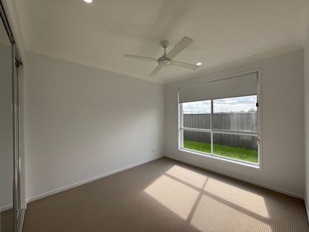 26 Marlowe Avenue, Anambah, NSW 2320 - Photo 5