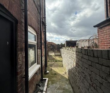 2 bedroom terraced house to rent - Photo 6