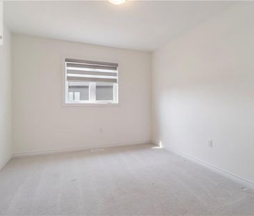 49 DENNIS Avenue, Brantford, Ontario, N3V0B9 - Photo 3