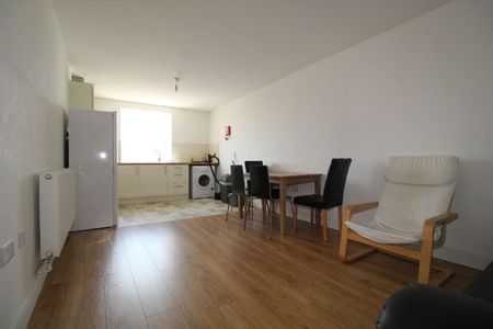 Flat , - Moor Lane, Preston - Photo 3