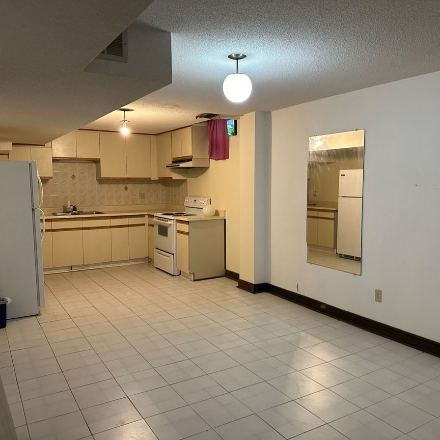 For Lease - 45 Granite Street, Vaughan, Ontario - Photo 2