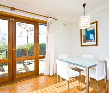 105 Theodore Street, Curtin ACT 2605 - House For Rent | Domain - Photo 6