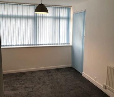 Room in a Shared Flat, Rivermead, NG2 - Photo 3