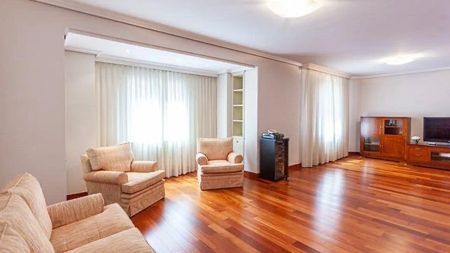 Piso de alquiler en Calle de Espronceda, Ríos Rosas - Nuevos Ministerios - Photo 2