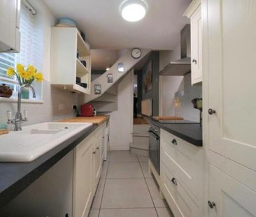 3 bedroom terraced house to rent - Photo 6