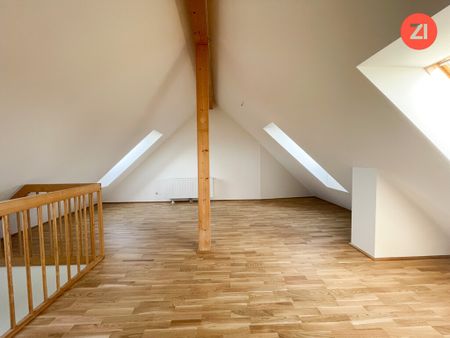 Maisonette 2,5- Zimmer mit Küche und Emporé - nähe Infracenter - Photo 2