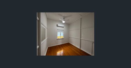 Charming 3 Bedroom Family Home - Photo 2