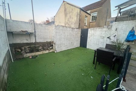 Main Street - Photo 2