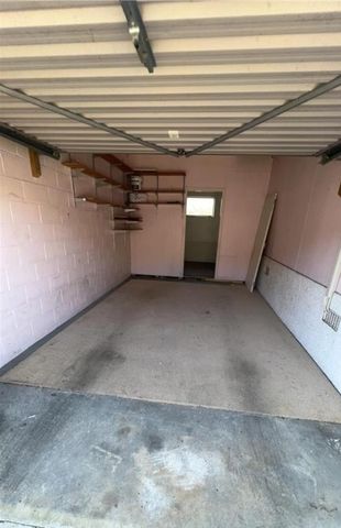 Perfectly Located, Tidy, Semi Modern Living - Photo 4