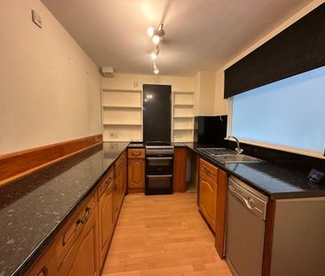 2 bedroom maisonette to rent - Photo 5