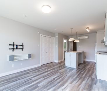 6005 Rue de Châteauneuf, Brossard, QC J4Z - Photo 2