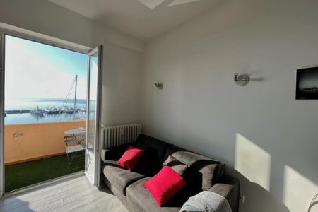 Location appartement meublé Golfe Juan - Photo 2