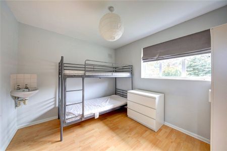 Chester Road, Wimbledon Village, SW19, London - Photo 3