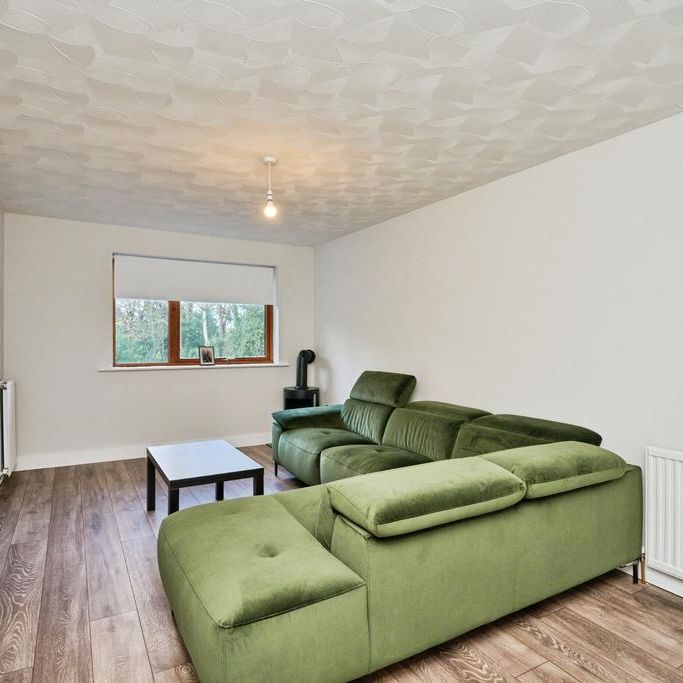 2 bedroom ground floor flat to rent - Photo 1