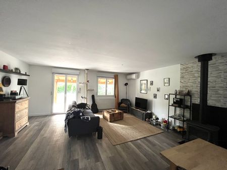 Maison T4 de 90.43m² avec jardin et piscine - Photo 2