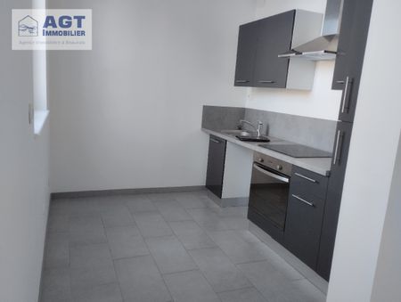 Location Appartement 3 pièces 59m² BEAUVAIS 60000 - Photo 3