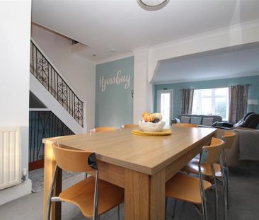 3 bedroom end of terrace house to rent - Photo 6