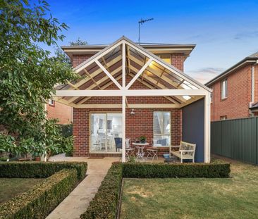 2 STORY HOME IN EXCELLENT LOCATION - Photo 4