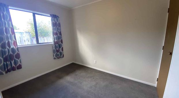 TAWHERO - 2 BEDROOMS - Photo 1