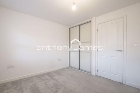 3 bedroom end of terrace house to rent - Photo 5