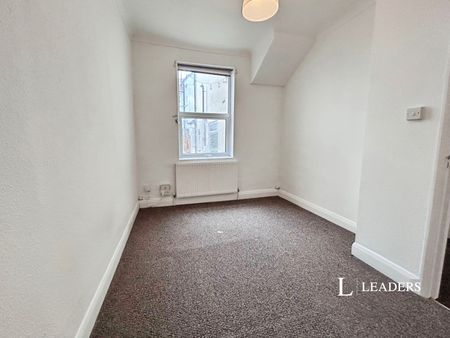 1 bedroom apartment to rent Thorn Road, Worthing, West Sussex, BN11 - Photo 2