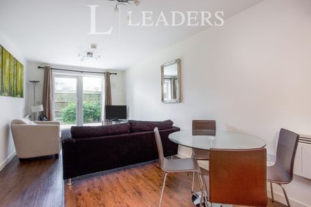 1 bedroom apartment to rent Nankeville Court, Guildford Road, GU22 - Photo 5