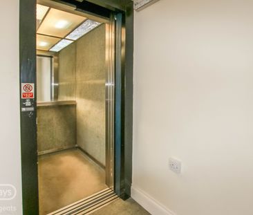 2 BEDROOM FLAT - Photo 4