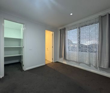 Spacious Family Living in Prime Dandenong Location - Photo 4