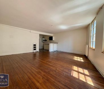 Location Appartement 3 pièces 68m² ST LEONARD DE NOBLAT 87400 - Photo 2