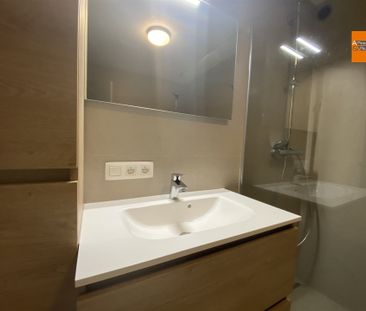 Gelijkvloers appartement met twee slaapkamers en garagebox. - Photo 2