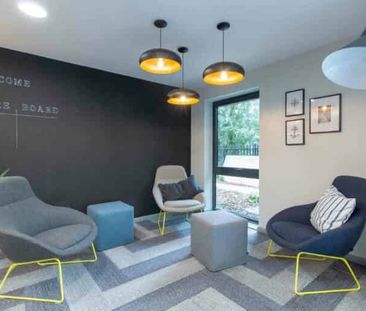 Bronze Studio - Photo 3