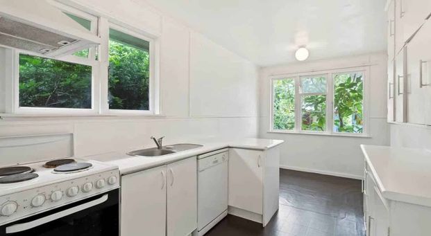 Cheapest 3 Bedroom Rental Home in Panmure - Photo 1