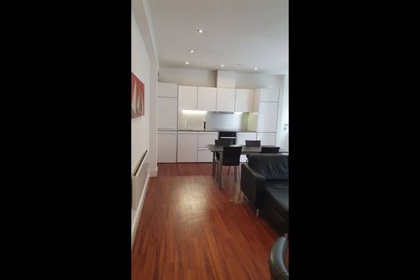 1 Bed Flat, The Ropewalk, NG1 - Photo 1