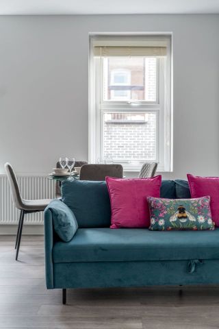 2 Bed Flat, Grimsby Street, E2 - Photo 2