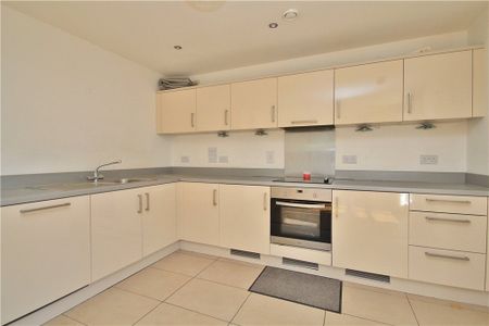 Guildford Road, Woking, Surrey, GU22 7RF - Photo 4