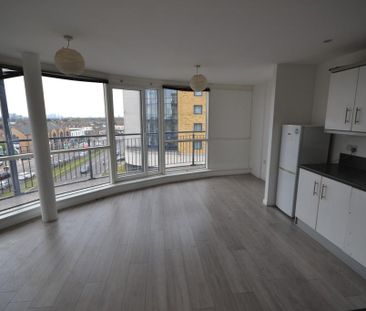 1 bedroom apartment to rent - Photo 2